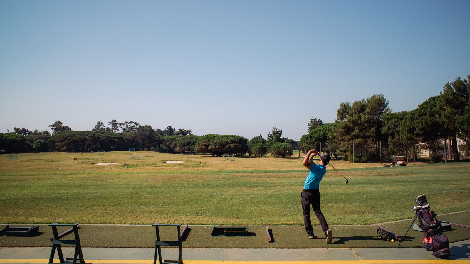 Golfers at home on the new range at Quinta da Marinha